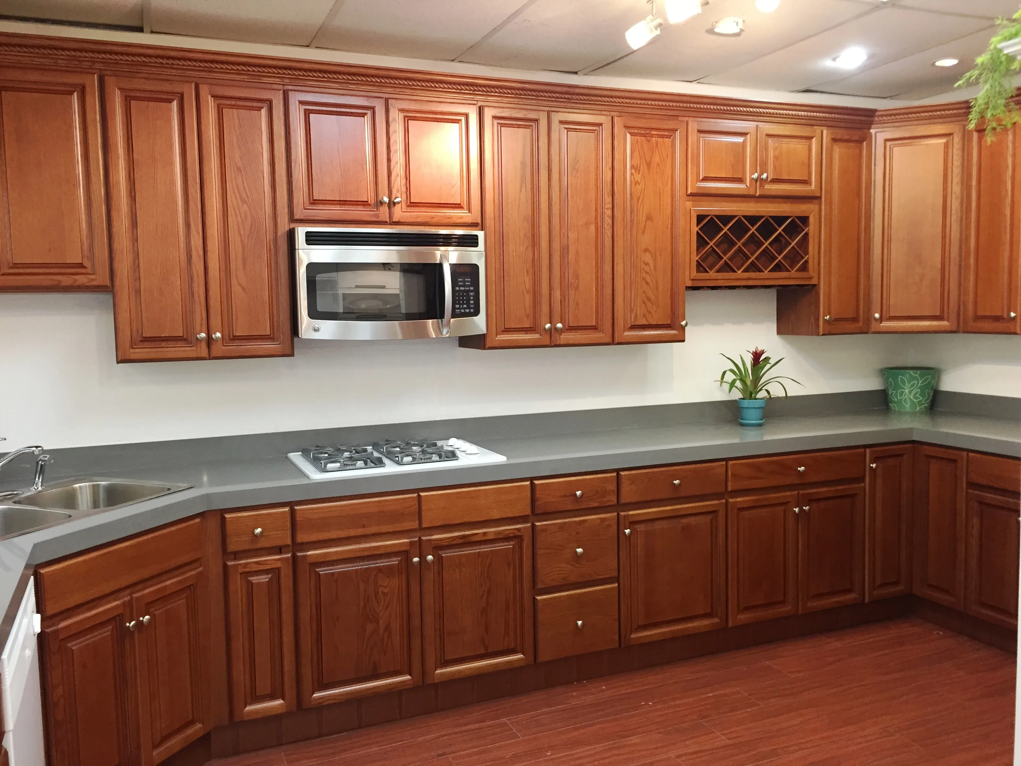 Classic  Wooden  Kitchen cabinet