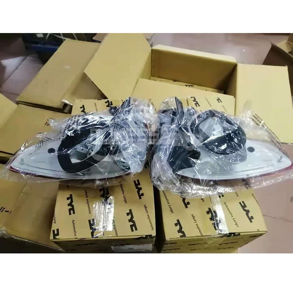 Auto Parts Lighting DA1E51160 DA1E51160A Outer Left Tail Light for Ford Fiesta 2013 Back Lights