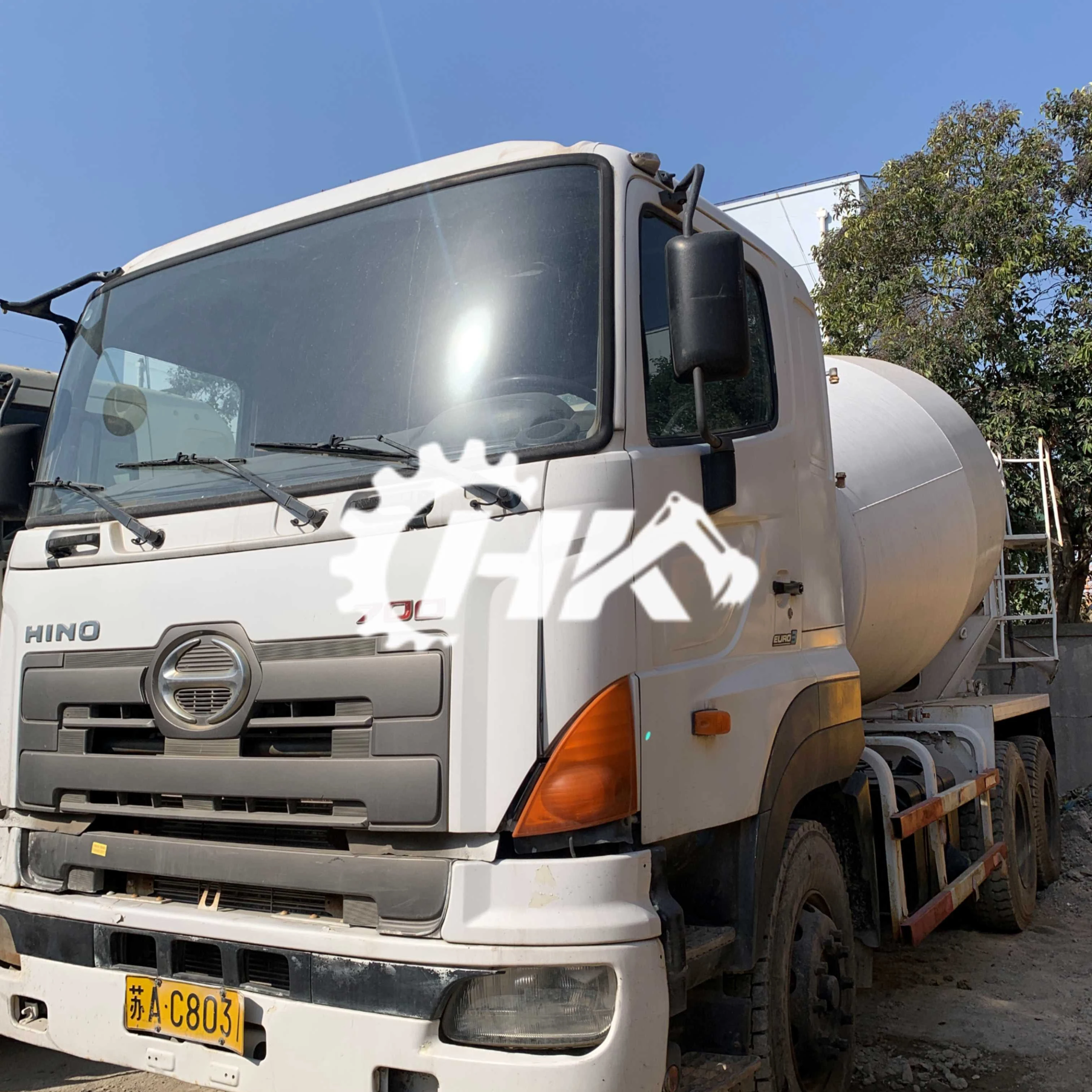 ХАНГ КУИ ХИНО АГИТАТОР ТРУК 700 0-70тн 95% шинээр үйлдвэрлэгдсэн Хятад гаралтай EPA,CE хөдөө аж ахуйн үнэтэй ашигласан ХИНО ТРУК худалдаанд байна.