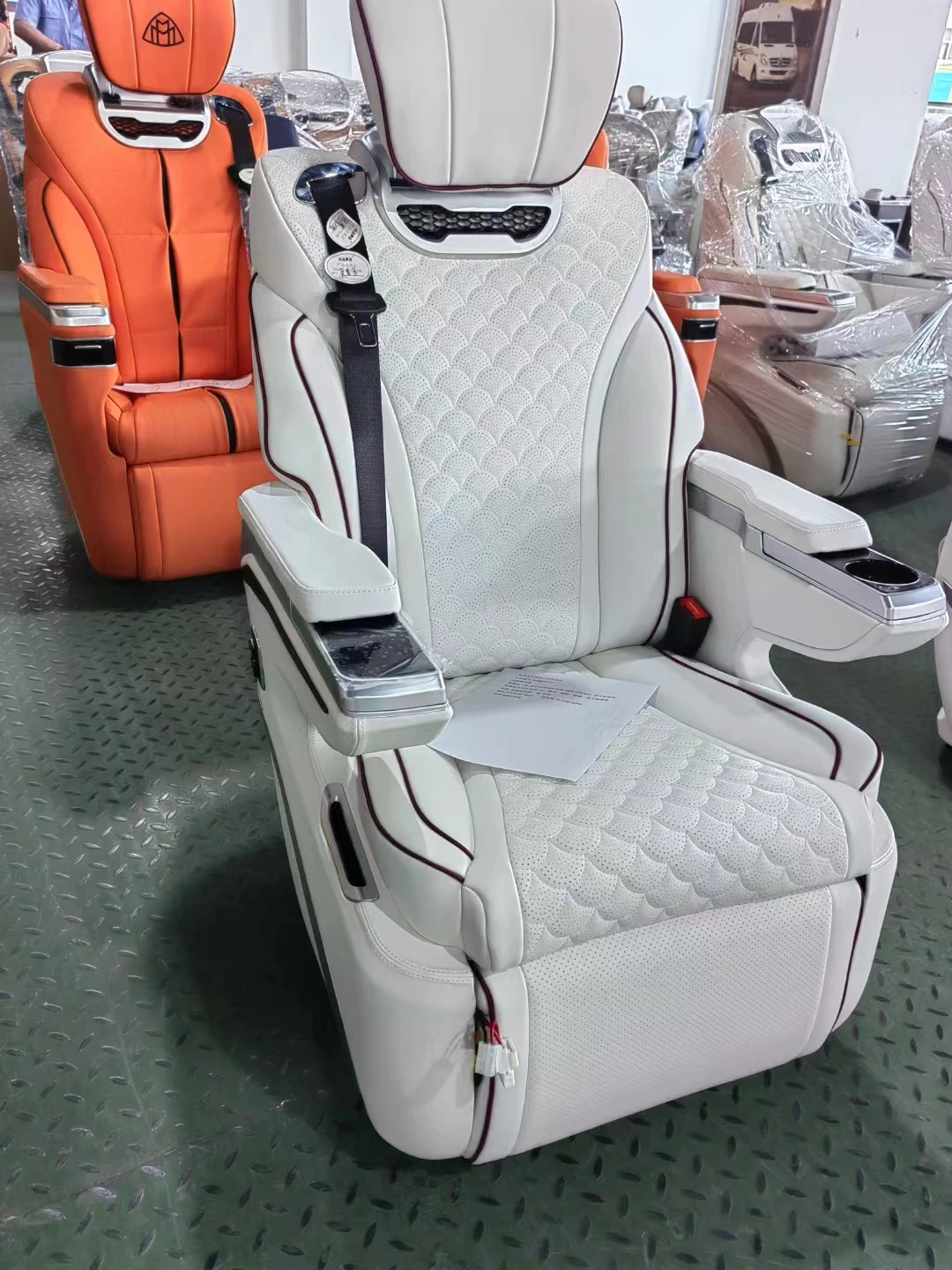 Mewah dan Nyaman: Mengupas Keunggulan Reclining Seat Alphard
