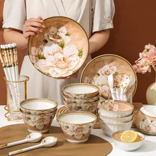 Luxury Vintage Nordic Design Dinnerware Set Excellent Home Goods Flower Edge Ceramic Plates Bowls Custom Excellent Dinner