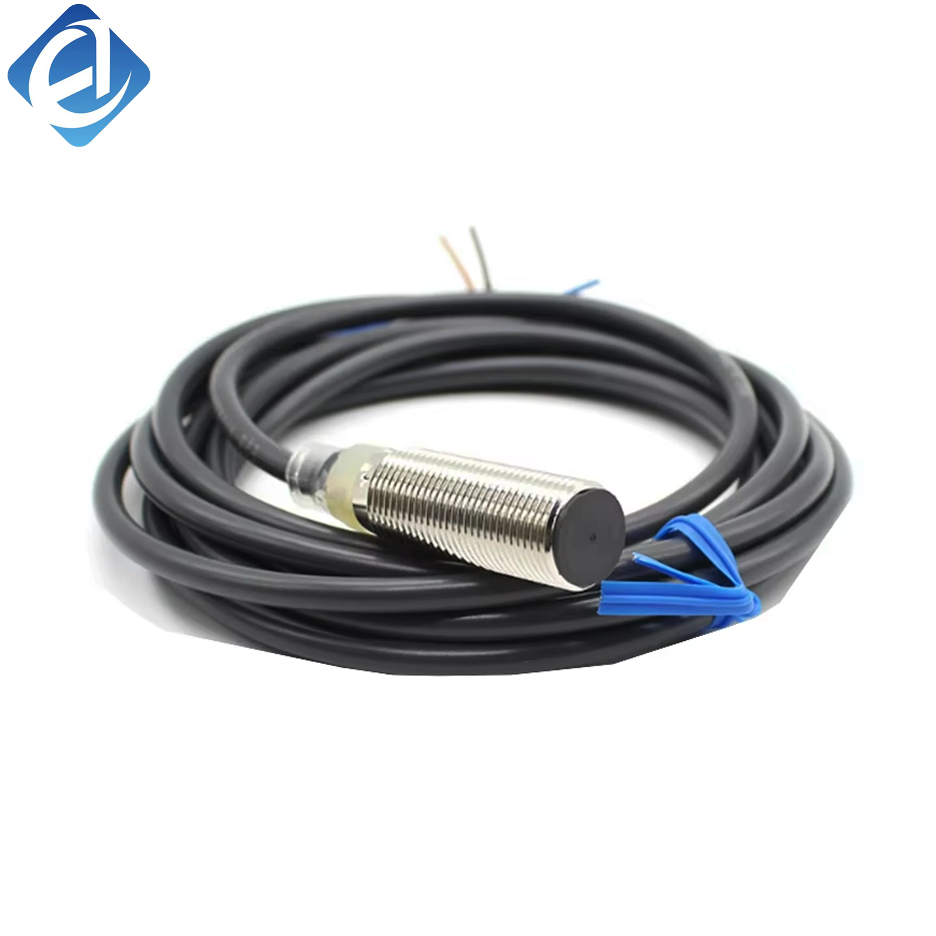 New Original Omron E2E series inductive proximity sensor. With 8mm sensing distance, it realizes stable metal detection, quick response and reliable anti-interference performance. Widely used in mechanical position detection, limit sensing and counting co