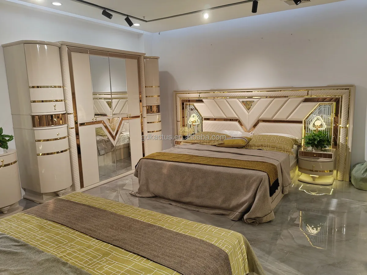 2023 Brand New Design Modern Wooden Luxury Royal Bedroom Furniture Set