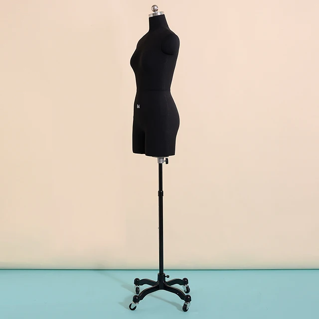 Регулируемый манекен в форме платья