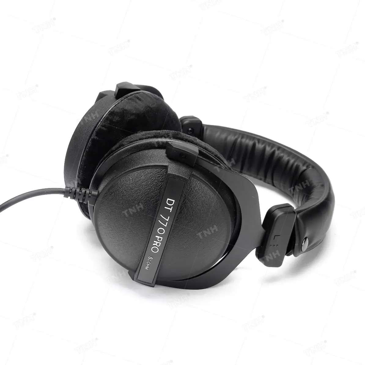 DT 770 PRO Headphones - Versatile and Durable Audio Solutions