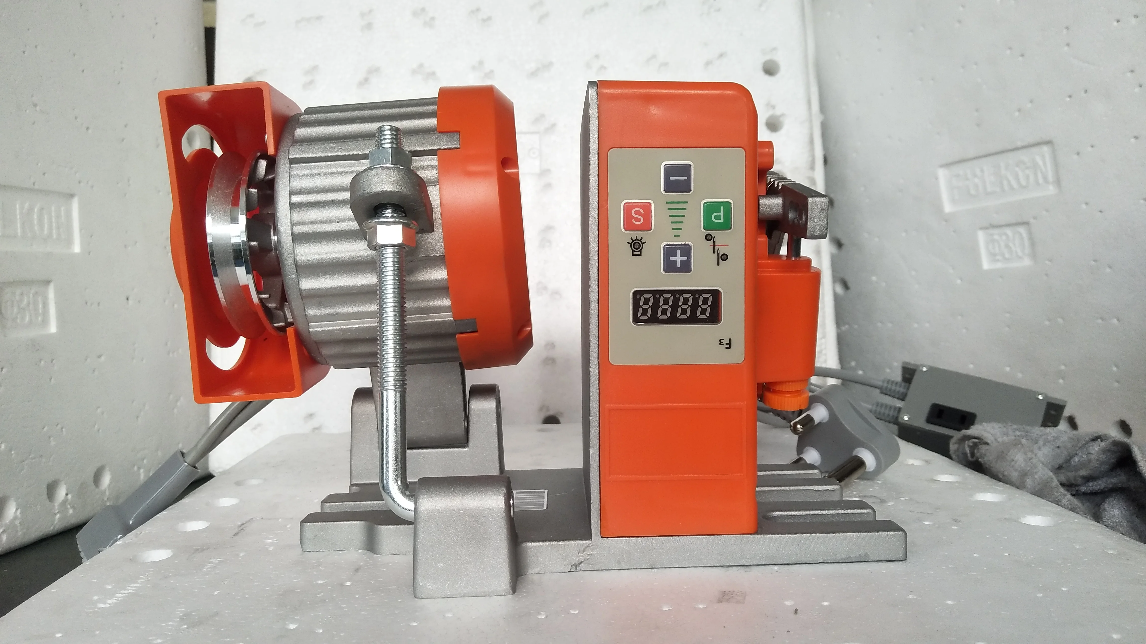 Motore Della Macchina Da Cucire 220v 550w Servomotore Industriale A Risparmio Energetico Senza Spazzola