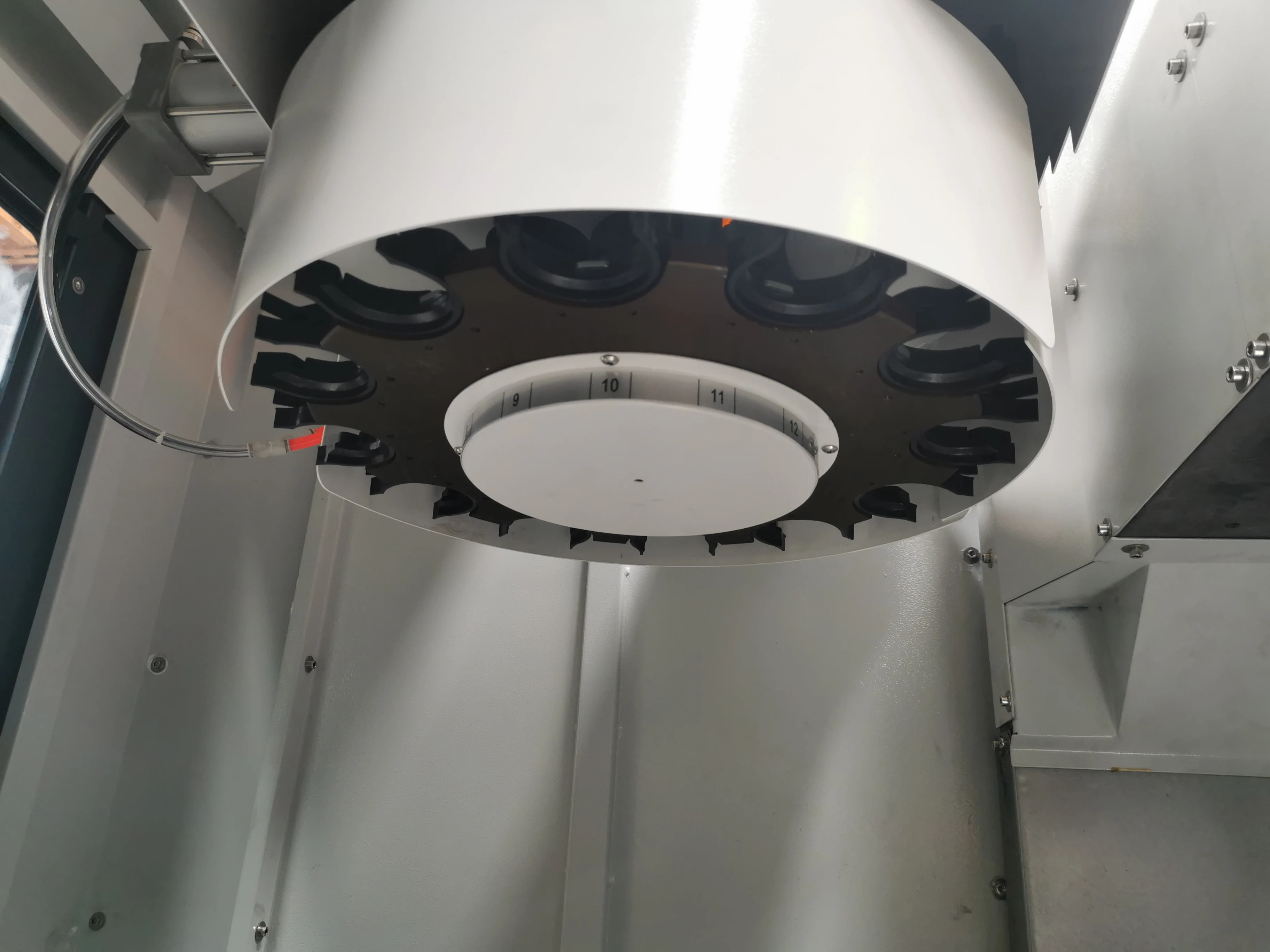 High Quality Cnc Milling Center VMC600L Small Vertical Machining Center Milling Machine with CE