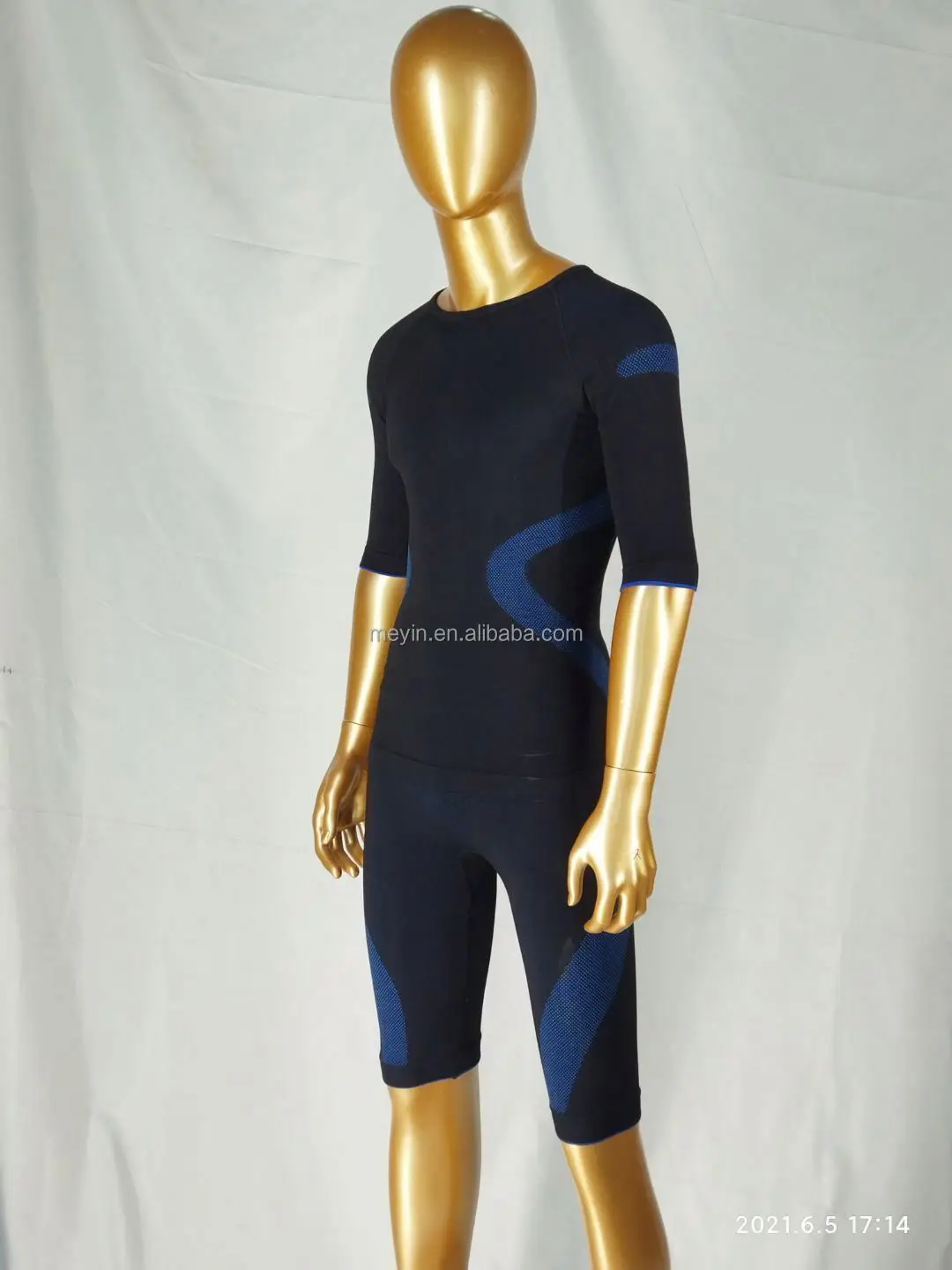 Electro Muscle Stimulator Vest Ems Training Suit Amplitrain for Ems Fitness Machines