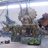 Familia Triceratops y Perro Robot