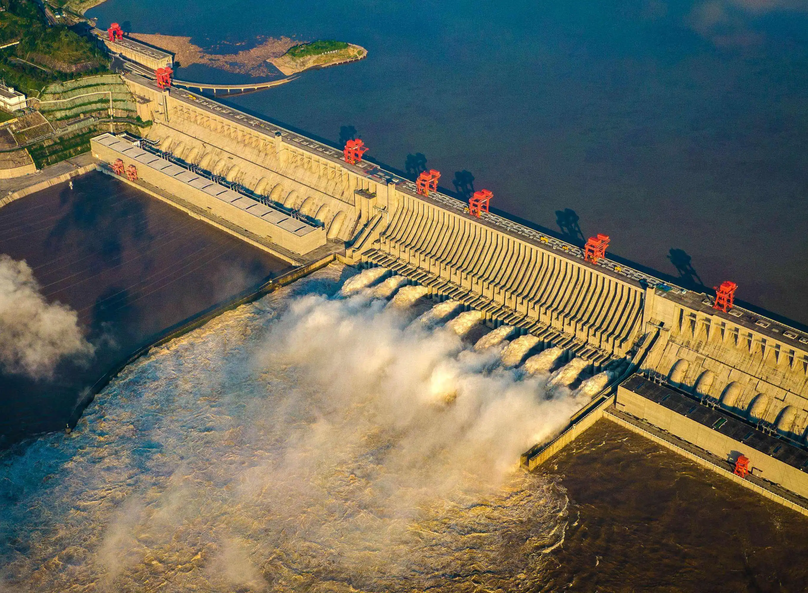 Three gorges dam. Три ущелья ГЭС. Санься ГЭС Китай. Плотина Янцзы. Электростанция три ущелья Китай.