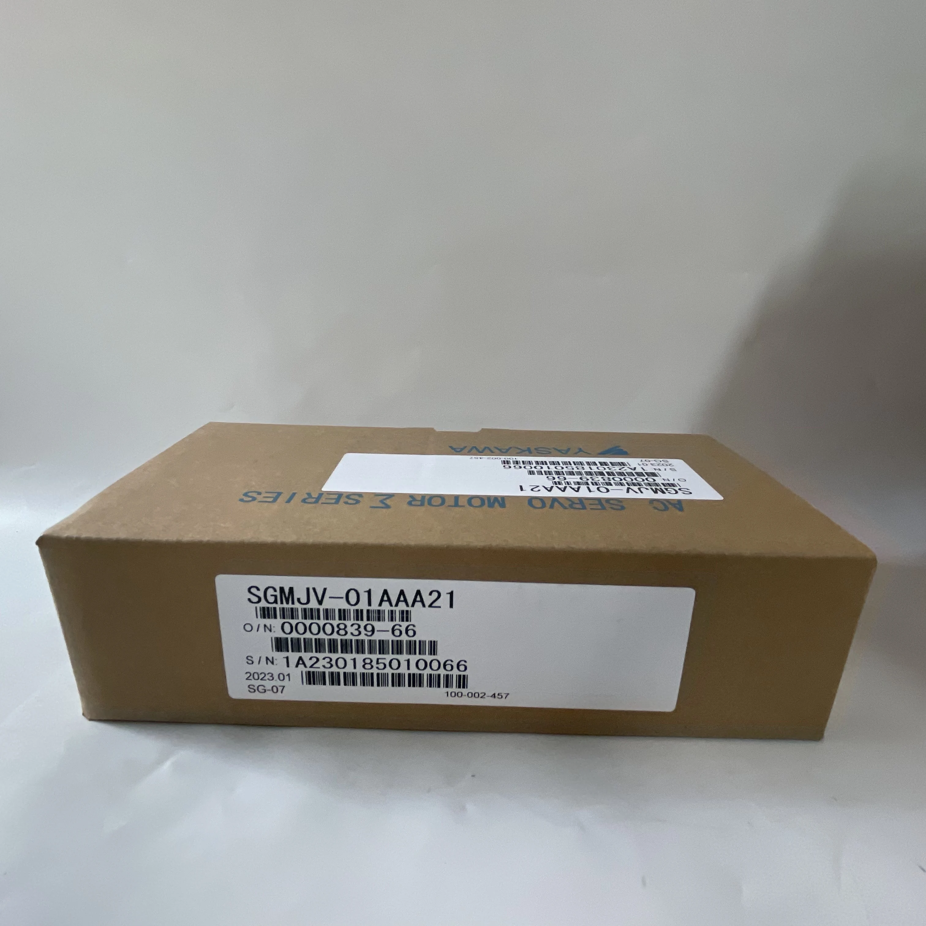 YASKAWA AC Servo Motor SGMJV-01AAA21 YASKAWA AC Servo Motor SGMJV-01AAA21