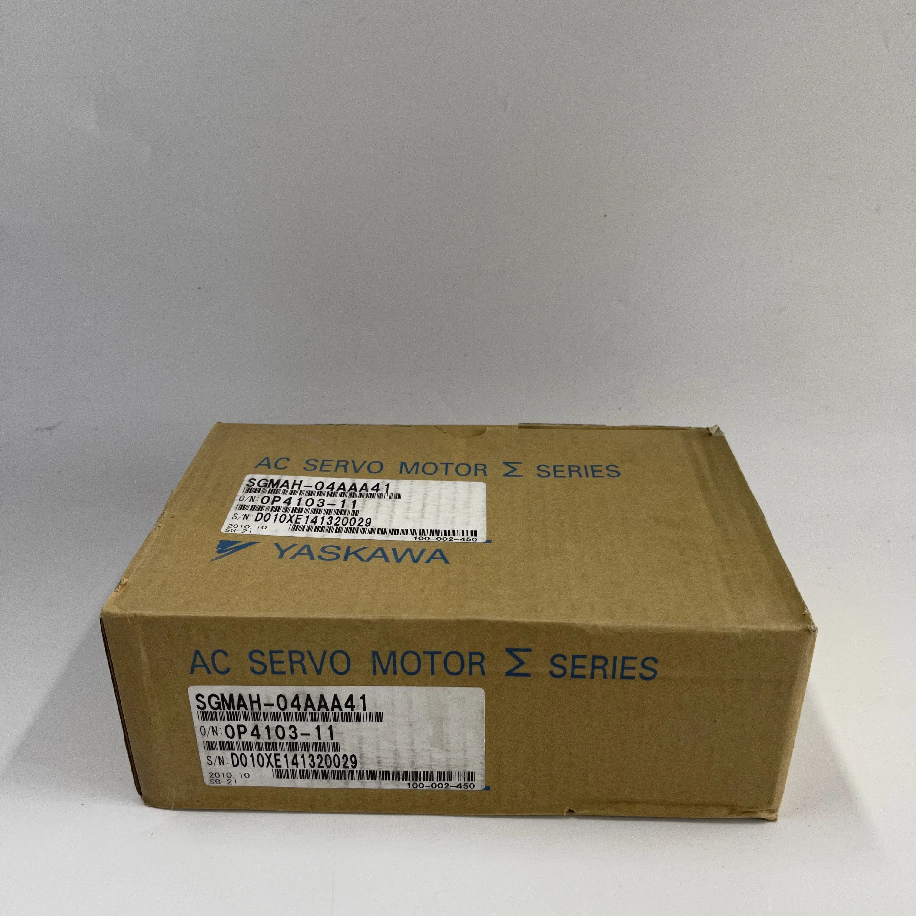 Yaskawa AC Servo Motor SGMAH-04AAA41 Yaskawa AC Servo Motor SGMAH-04AAA41