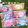 Pata de gato de peluche [especifique el color]
