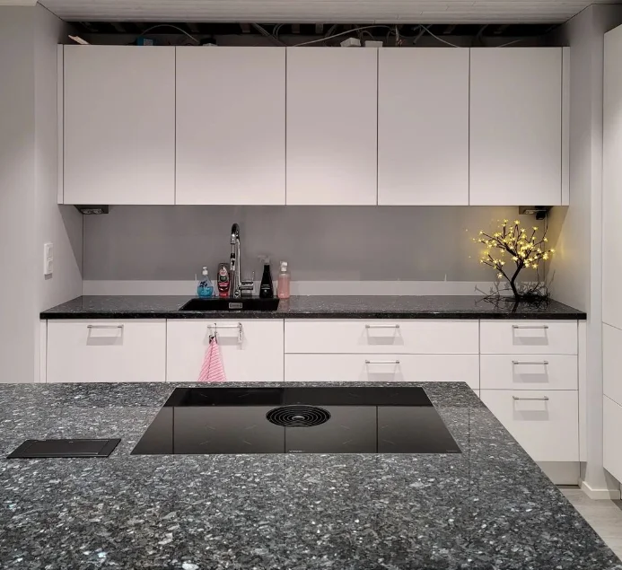 Cheap Price High Quality Gray Pearl Granite Vanity Top Polished Small Slab for Modern Kitchen Outdoor Bathroom Villa Countertop manufacture