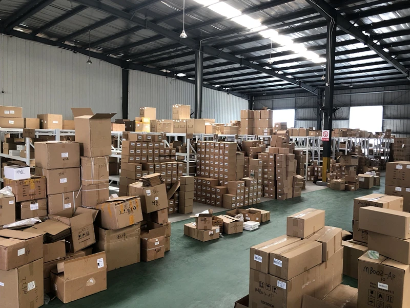 Chengdu Glossy Trading Co., Ltd. 1