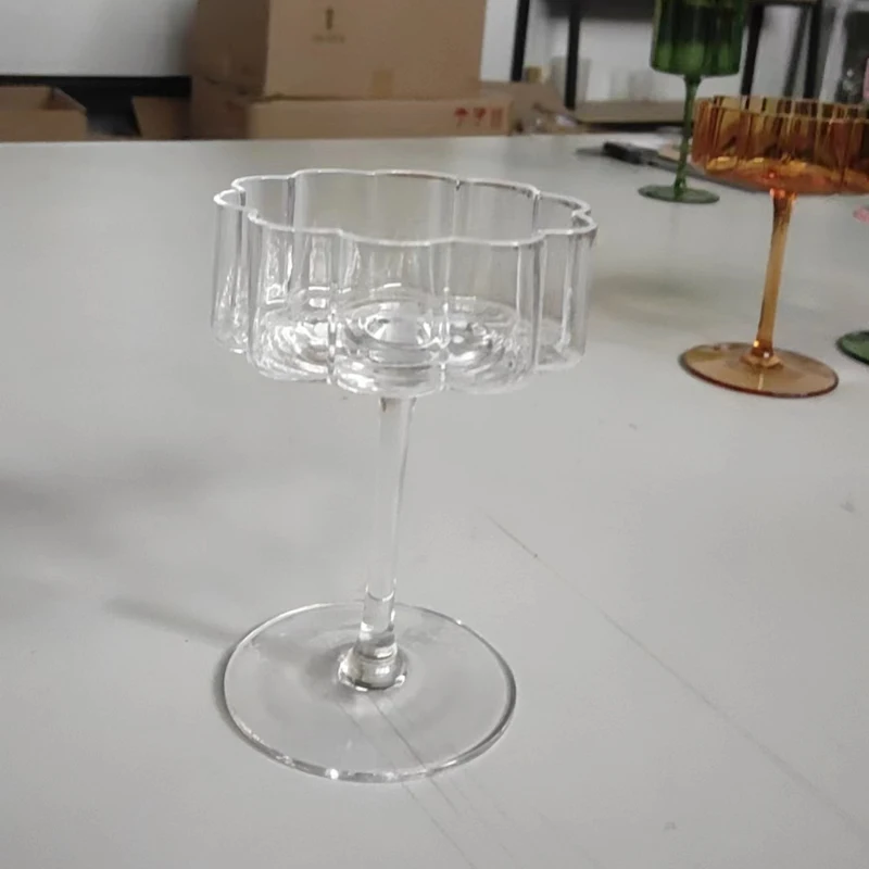 Creative Unique Style Bar Cocktail Glasses Wave Ripple Champagne Coupe Customize Logo Color Amber Green Pink Red Wine Glasses