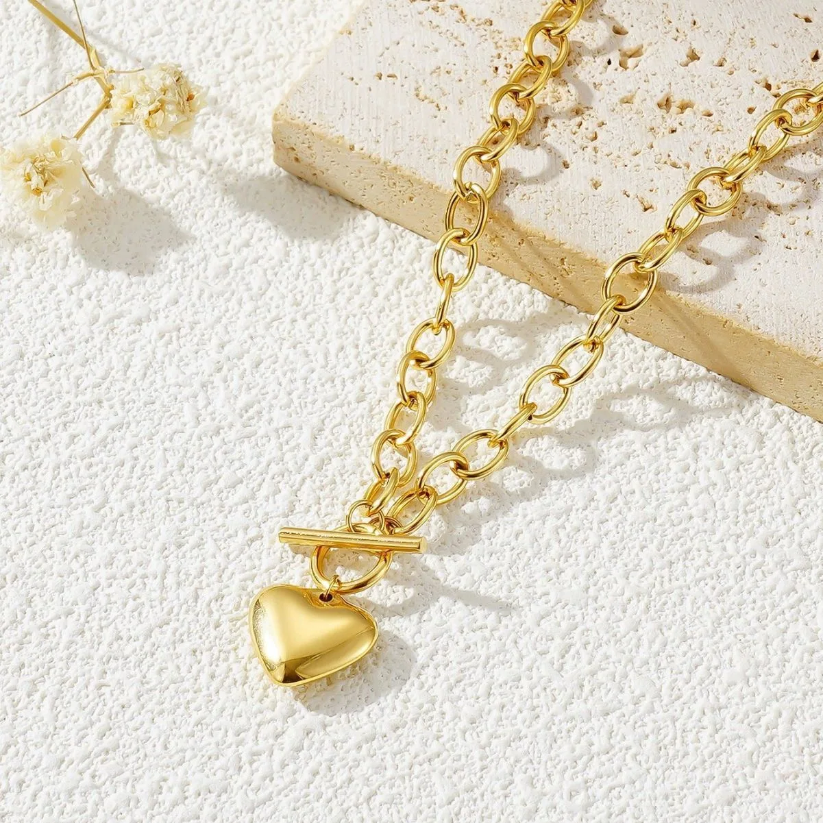 The New Trending Jewelry of Heart-shaped Stainless Steel Chain Fashion Pendant, Hip-hop Style Charming Woman Necklace