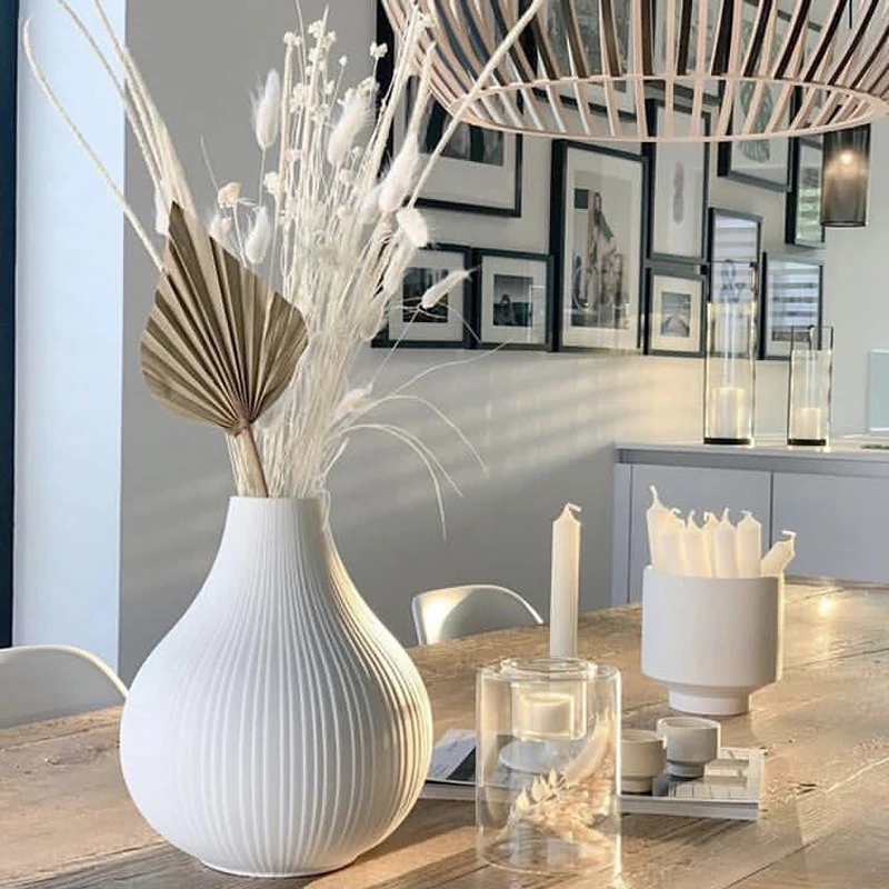 Nordic Modern Matte Black Ceramic Flower Vase Handmade Porcelain Eco-Friendly Tabletop Decoration Home Wedding Small European
