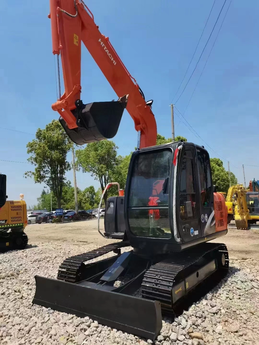 Excavadora de Cadenas Hitachi ZAXIS 70 Usada, Certificada CE EMC