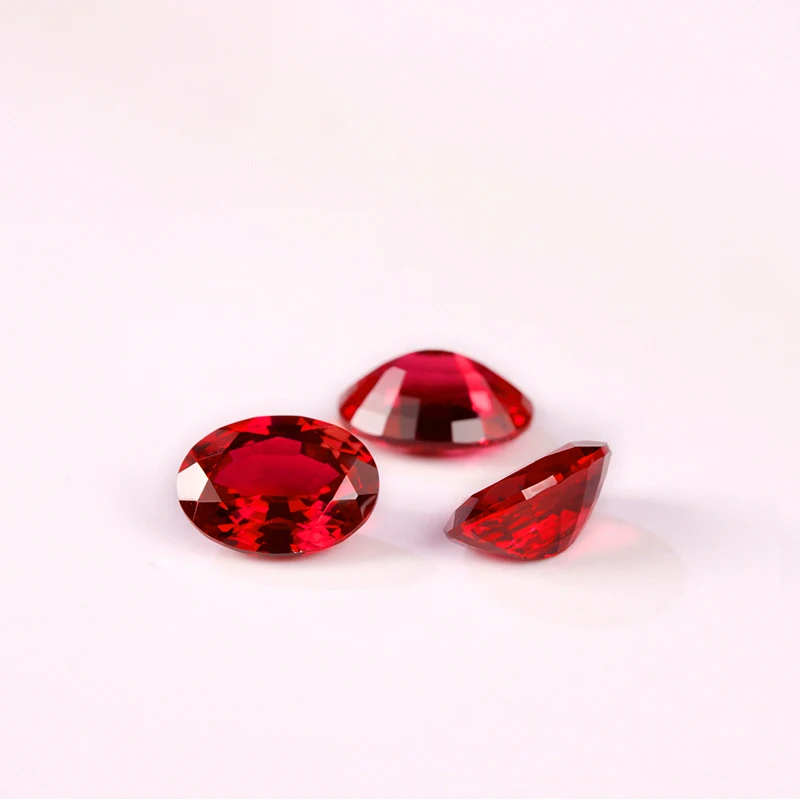Pierres précieuses en vrac certifiées 10,35 ct de rubis rouge