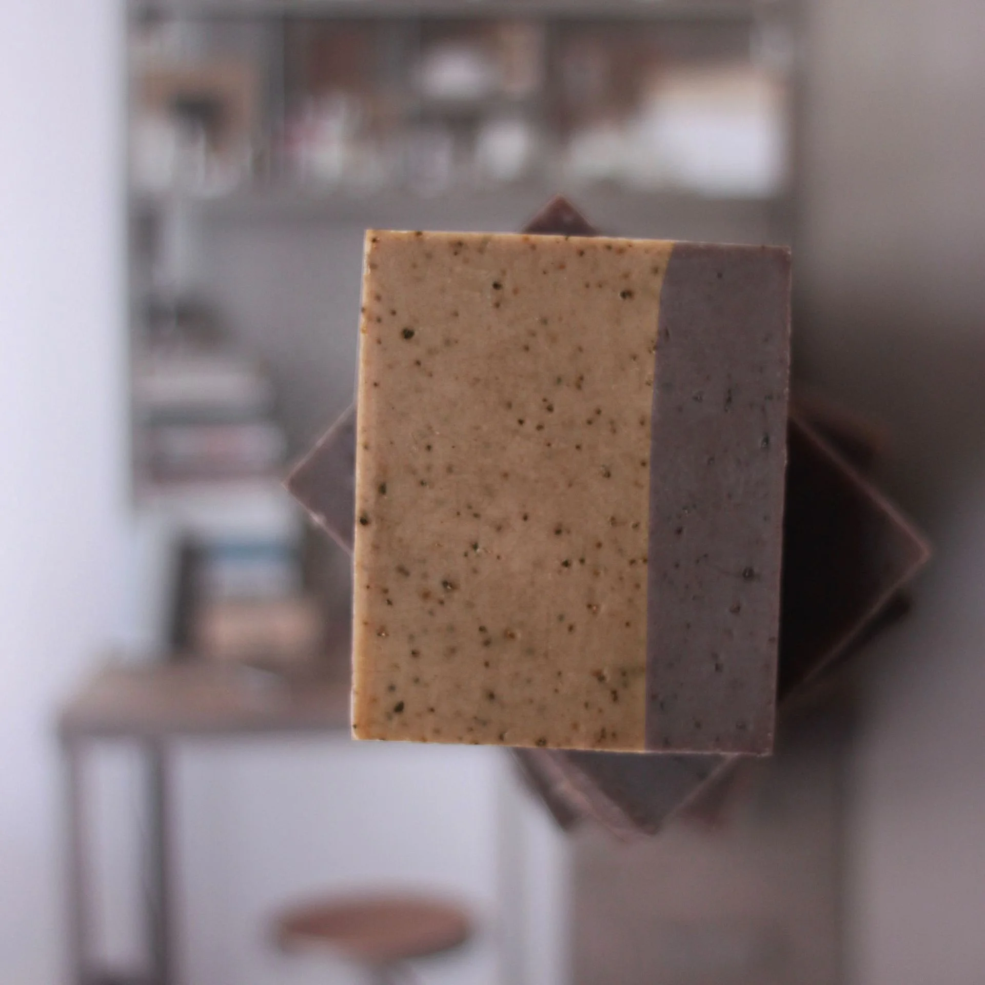 Оптовая продажа 100% натуральное увлажняющее Отбеливающее черное мыло для лица ручной работы