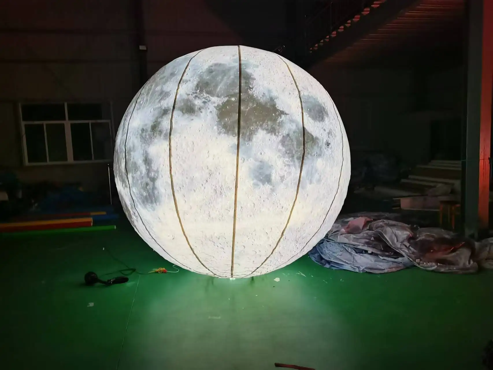 Custom LED-Lit Inflatable Giant Moon and Planet Ball Balloon Unique Advertising Inflatables for Party Decorations