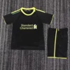 Chelsea usó camisetas negras y amarillas como visitante 10-11