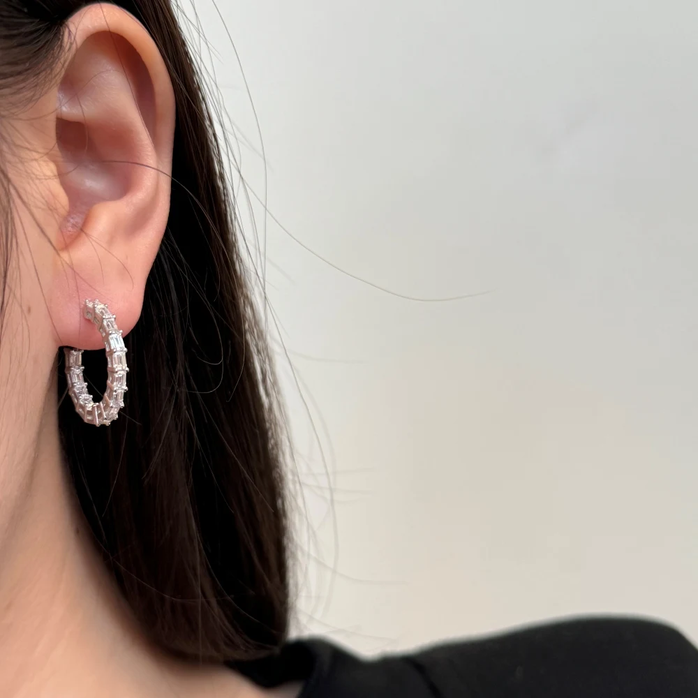 KAKODIY simple design 14K gold cubic zirconia shiny 925 Sterling Silver hoop earrings detail 6