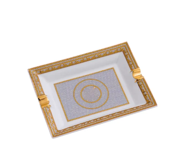 Customizable Modern Luxury Hotel Ceramic Ashtray Portable Design for  Smoking Cigarettes and Cigars