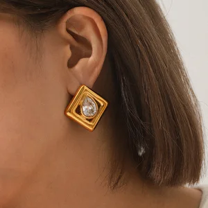 MW Elegant Classic Retro Statement Non-Tarnish Women's Party Jewelry 18K Gold Plated Stainless Steel Water Drop Zircon Stud