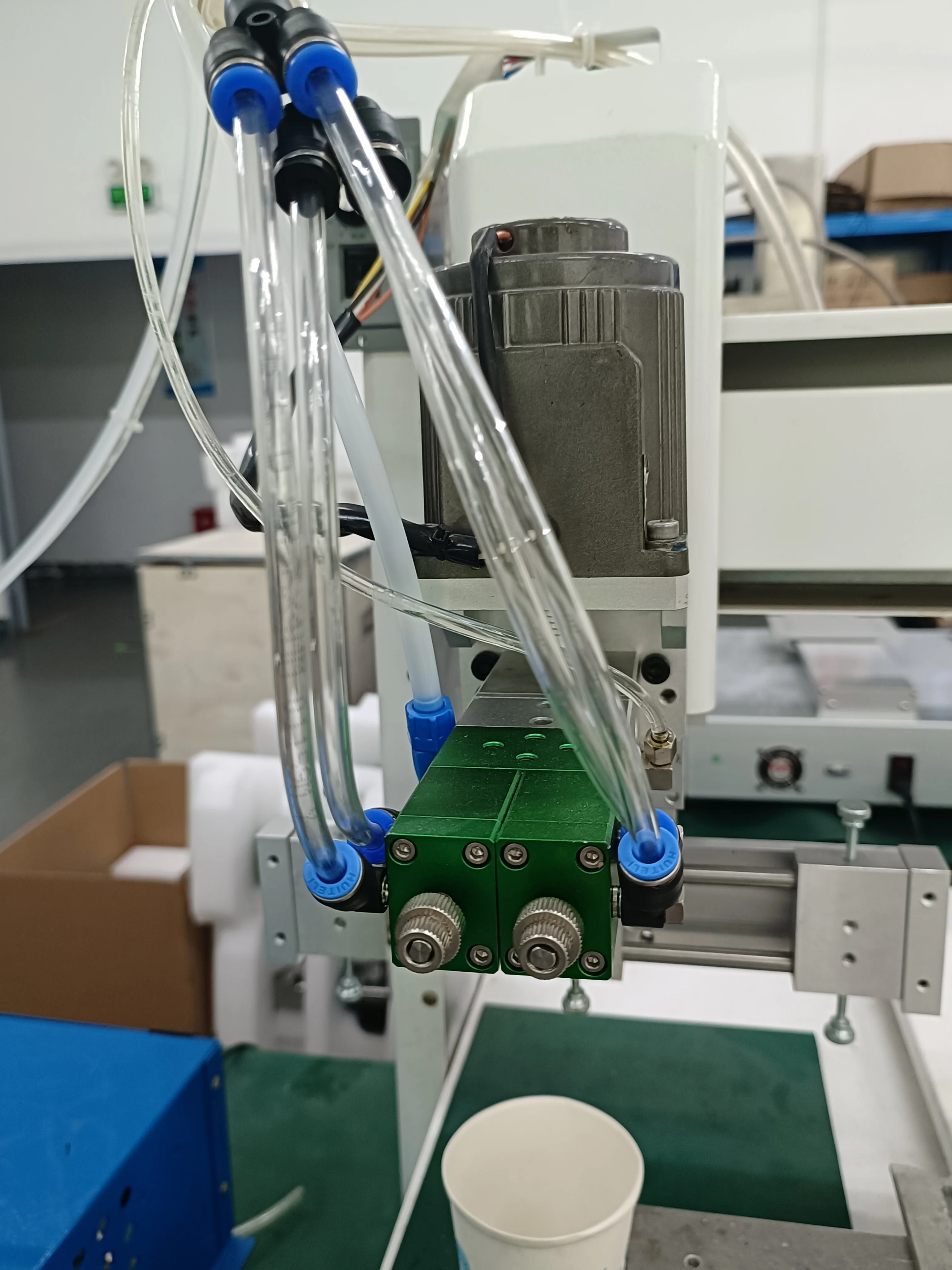 3d Dome Label Dispensing Machine Automatic Epoxy Sticker Doming Machine Glue Machine
