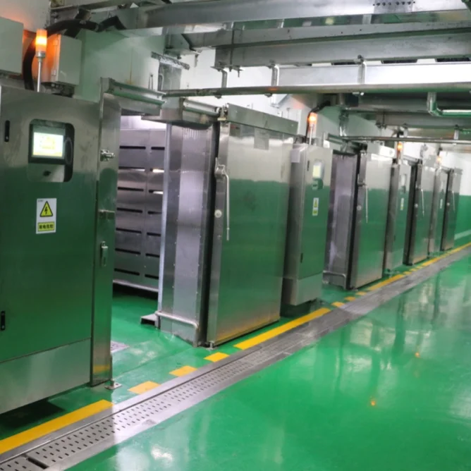 Low temperature and high humidity thawing chamber for controlled meat thawing