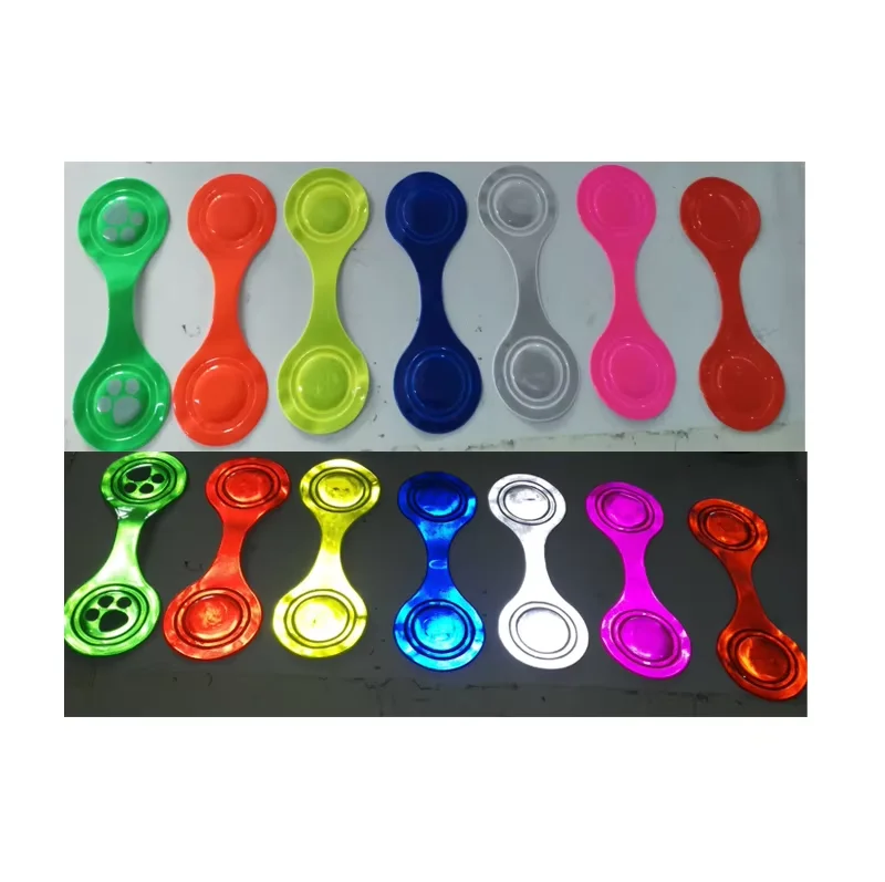 Glow in the Dark Light CE En13356 Magnetic Reflector Bespoke Reflective Safety Pvc Printed Magnet Clip for Bicycle Student Bag
