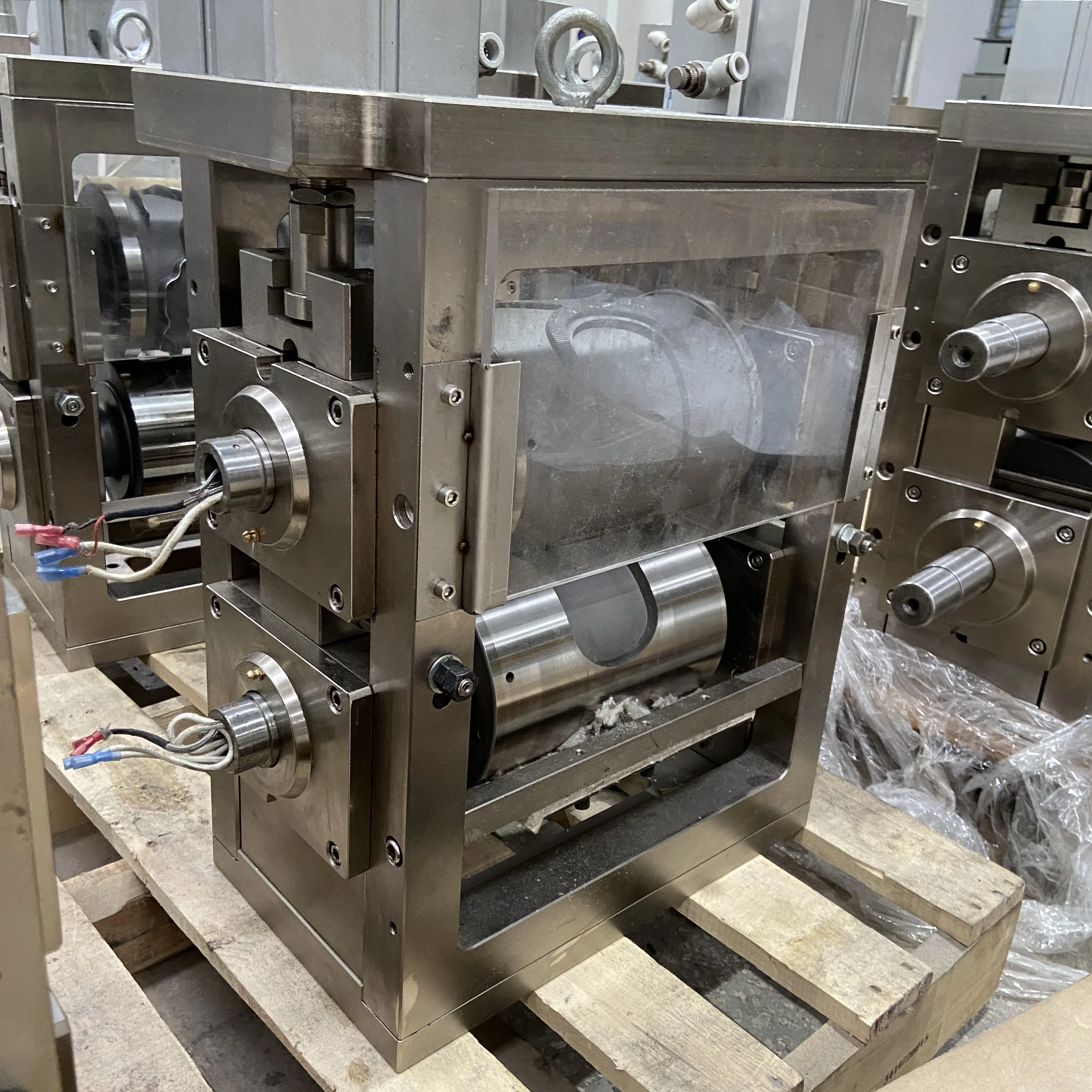 Automatic Core Cutter for Sanitary Napkin or Baby Diaper Machine with Quality Warranty