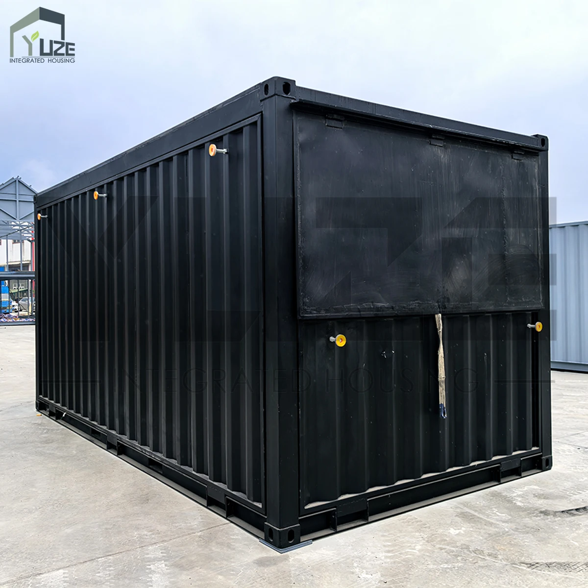 Durable Black Outdoor Modular Steel Storage Room Easy Setup Weatherproof Shipping Container House