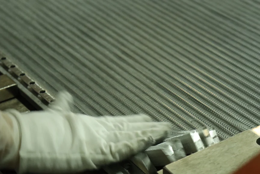 BMW 3 Series E90 E91 Oil Cooler - 17217564702 & 17227521376