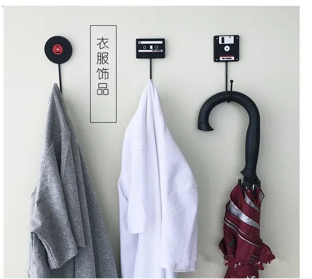 Creative retro home wall strong traceless coat novelty hooks bathroom kitchen door behind the novelty hooks manufacturers direct details