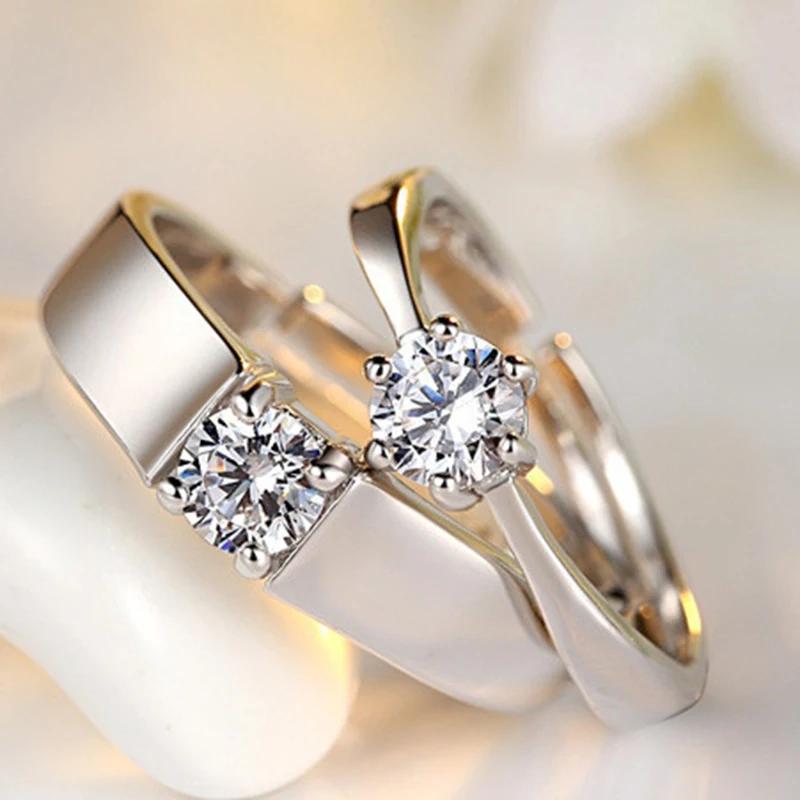 Кольца свадебные с одним бриллиантом