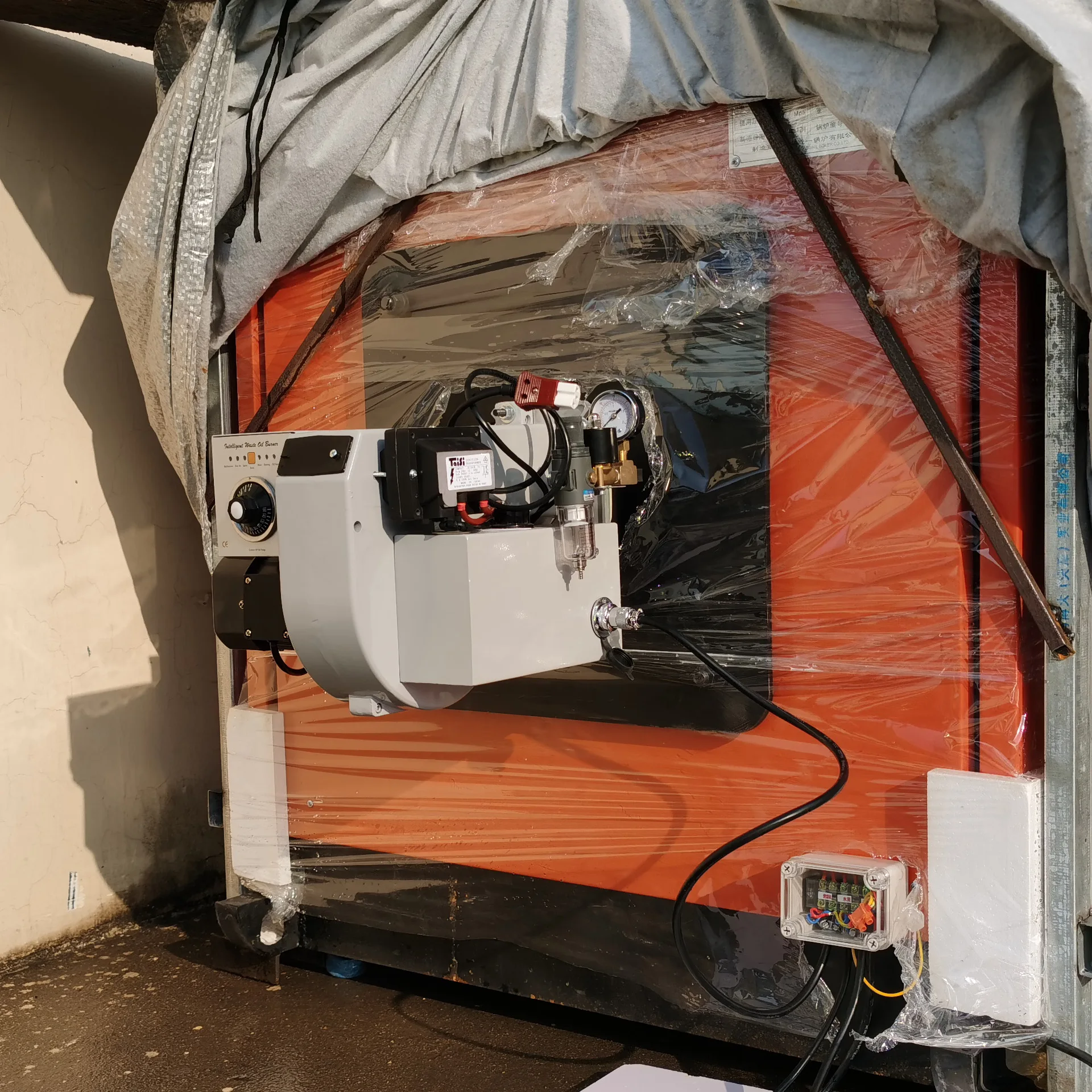 Нагревательный котел для теплиц работающий на масле Новая