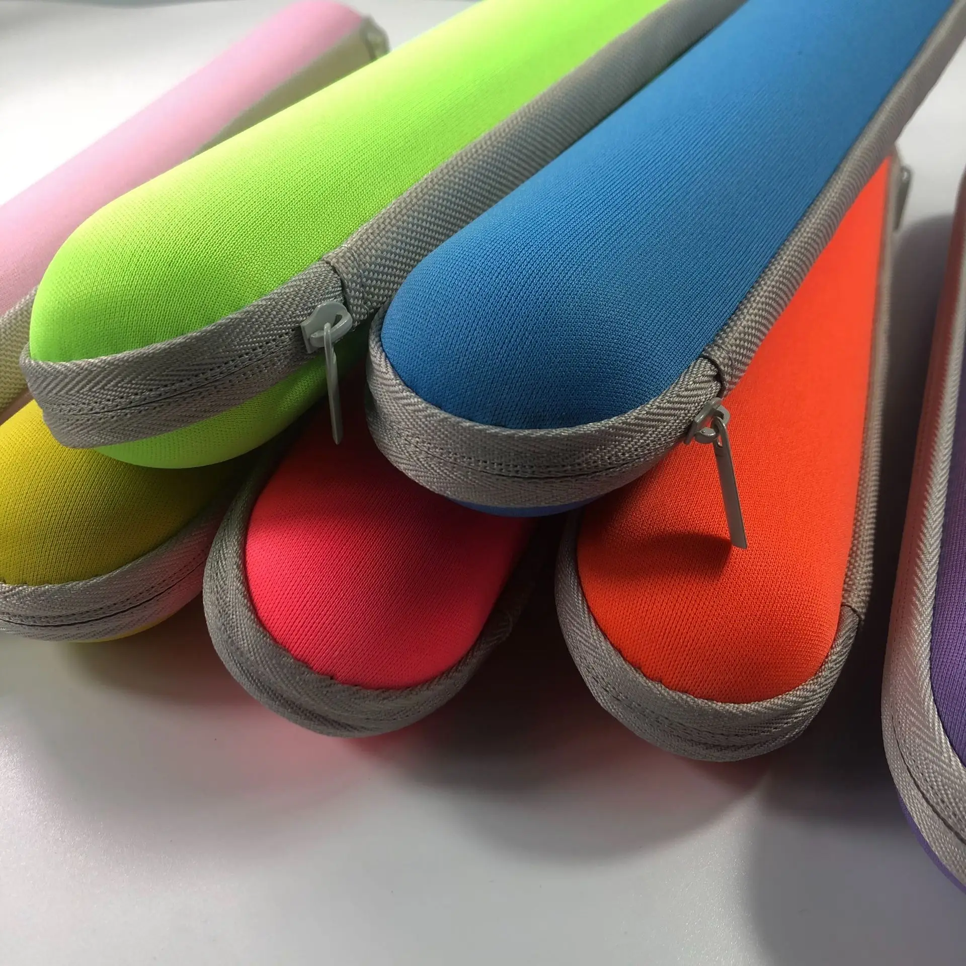 DD2910  Custom Umbrella Gift Boxes Portable EVA Waterproof Zipper Storage Capsule Box for Sun Umbrellas