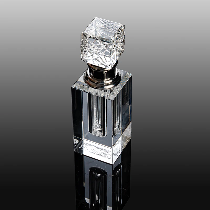 Wholesale Products Can Be Customized Cheap Glass Empty Bottle Small and Exquisite 3ml Crystal Perfume Bottle