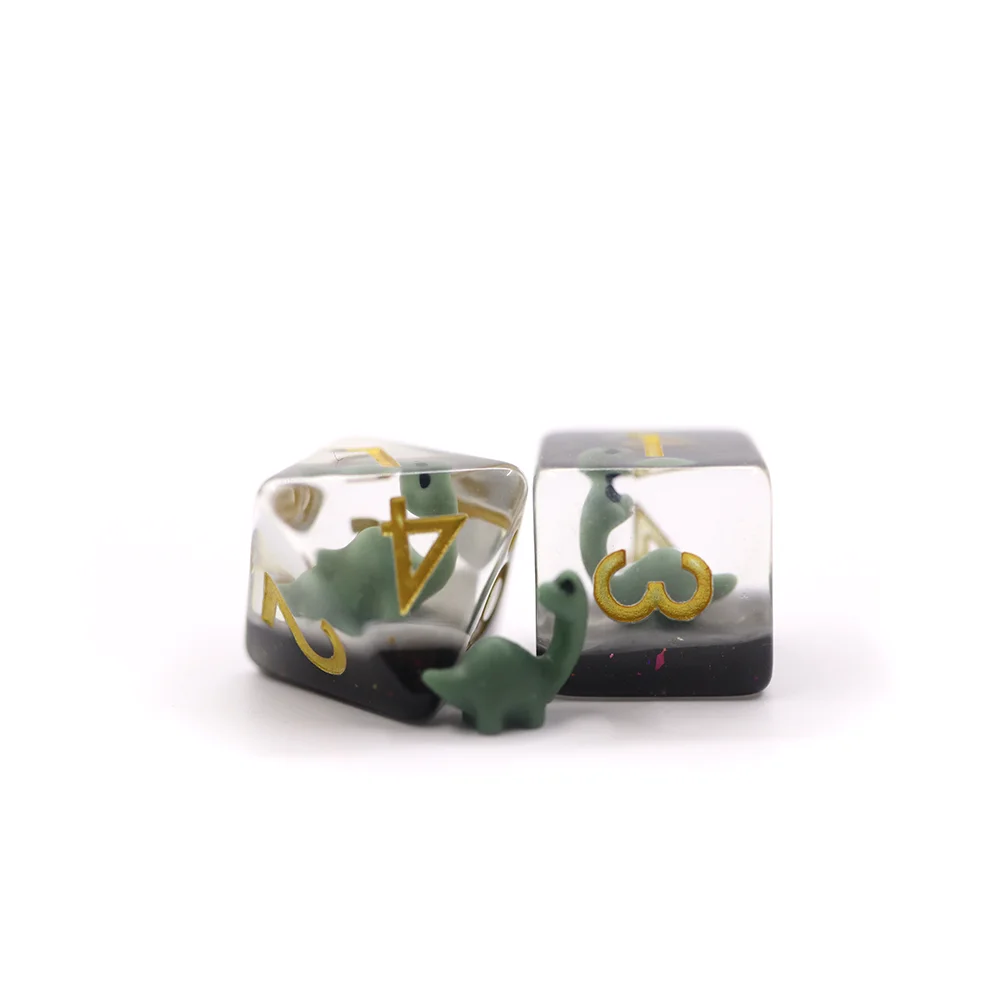 Hot Selling 16mm Set of Custom Logo Transparent Dnd Resin Polyhedral Adults Board Game Dices supplier