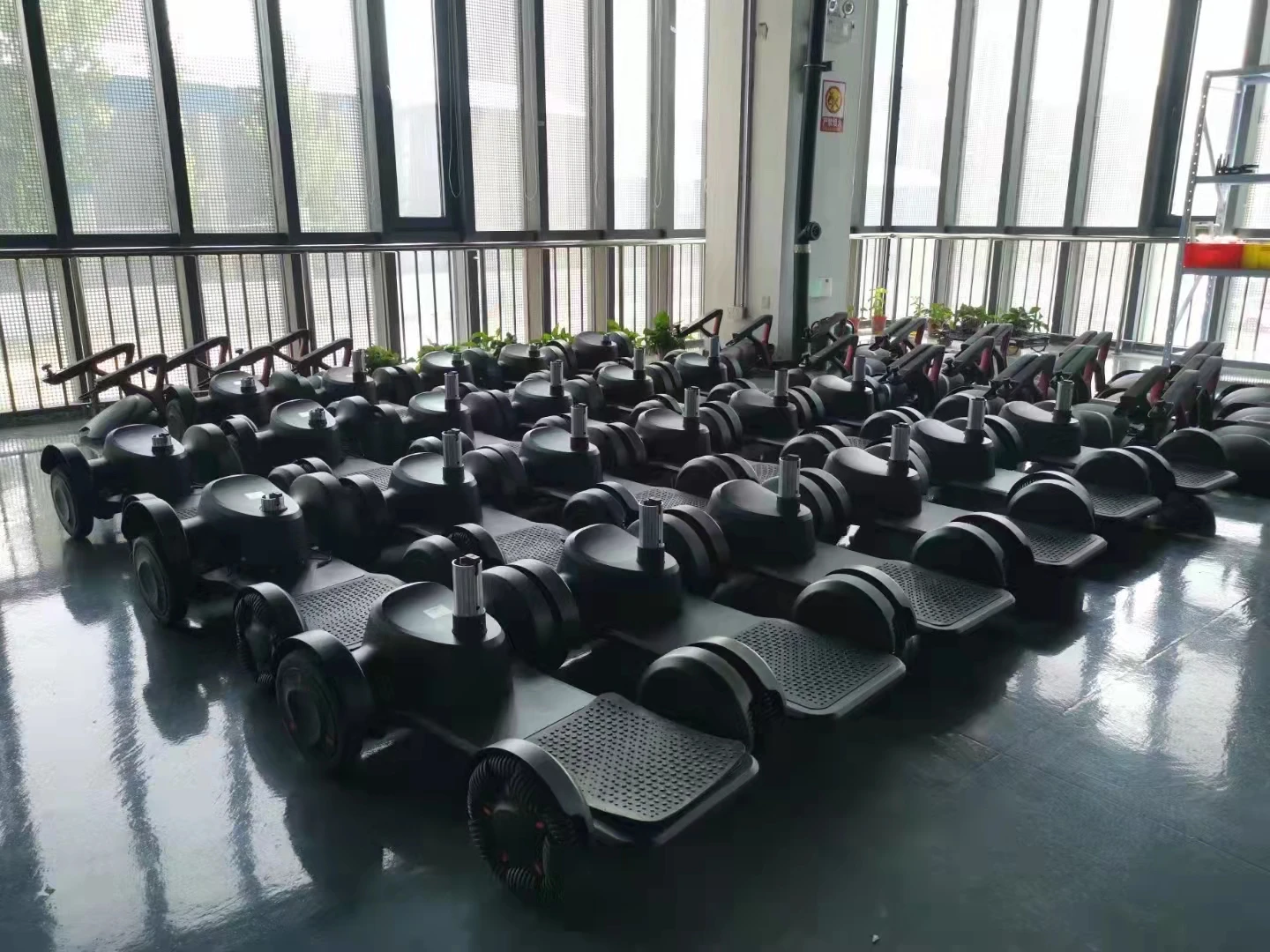 New Trending  manufacturer direct sell lying reclining standing electric wheelchair for elder and disabled people factory