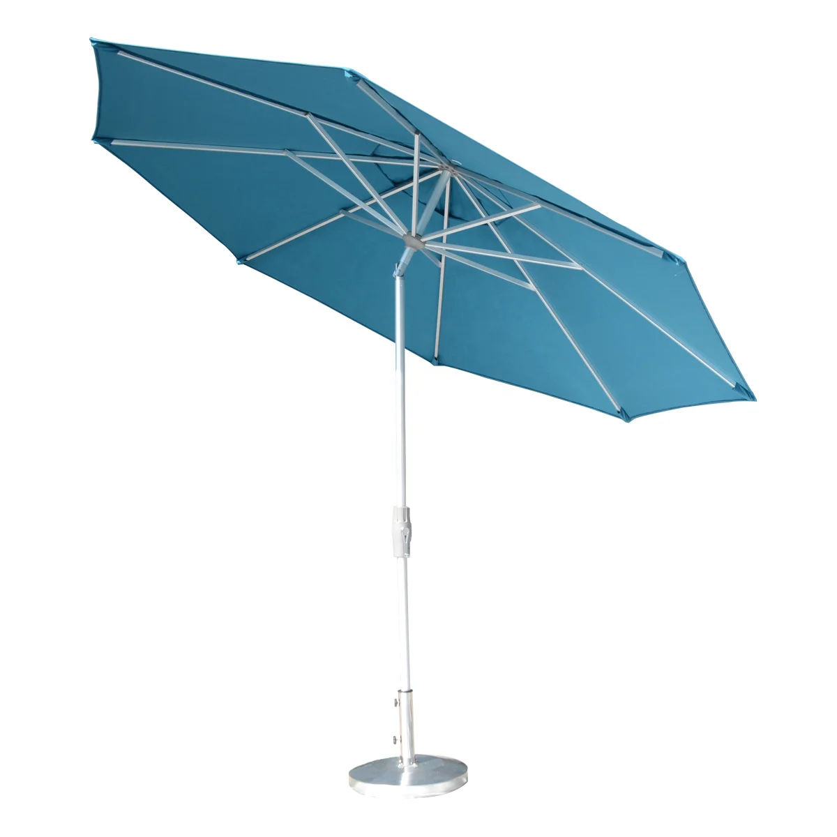 How to Choose the Right Umbrella for Your Patio - Luxury Pools + Outdoor  Living