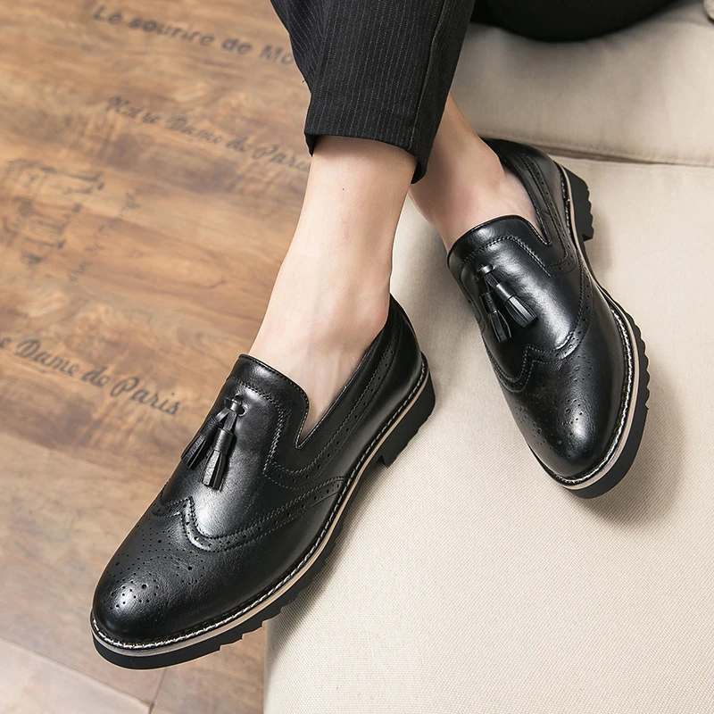 .com: Zapatos casuales de cuero para hombre, mocasines con borlas  vintage, zapatos planos, Negro - : Ropa, Zapatos y Joyería