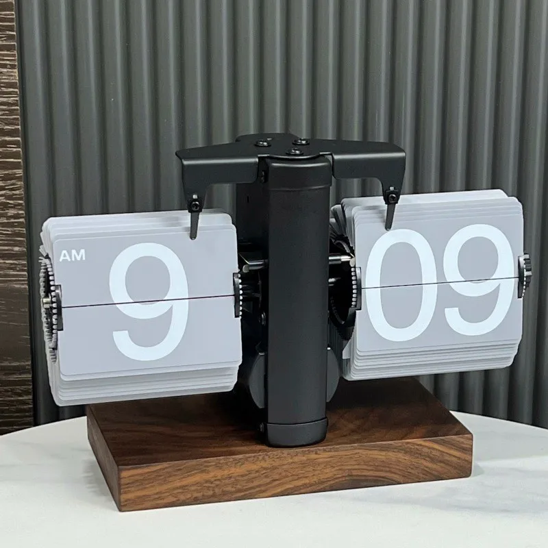 Vintage Retro Desk Clock with Auto Flip Feature Mechanical Table Clock on Battery Power Number Turn Page Design Resin Material