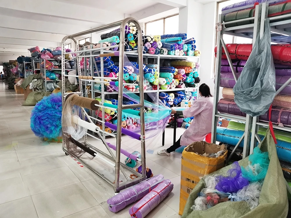Yiwu Ouheng Clothing Co., Ltd. 3
