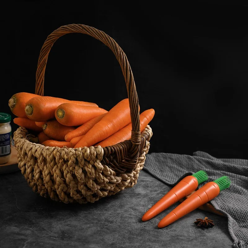 Carrot Shaped Integrated Silicone Brush Barbecue Oil Cake Baking Cream Brush Pastry Tools supplier