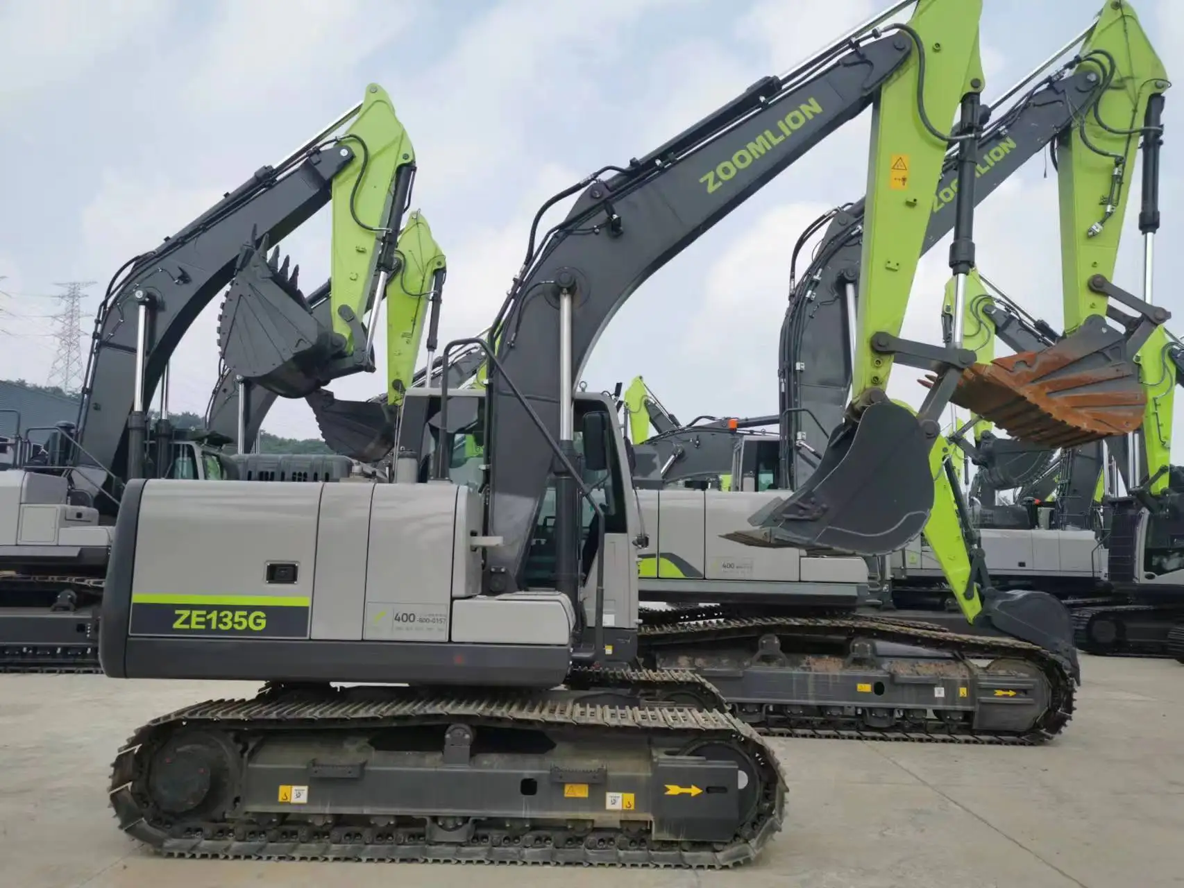 ZOOMLION ZE75 7.5ton Crawler Excavator - Powerful & Versatile