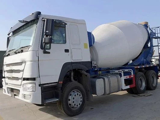 HOWO Construction Machine 10cbm Concrete Mixer Truck Cement Mixing Truck Parts Price in Colombia